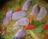 Foto langkah ke 3 dari resep Fillet Ikan Tuna Woku.