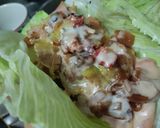 Foto del paso 10 de la receta: Wrap🌮de lechuga🥙de pollo, jamón🌯y cebolla caramelizada🥬🧅🍗🥓🍯🥙