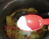 A picture of step 5 of Aloo ki tarkari.