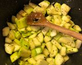 Cukkinis egytál recept fázis 3 fotója