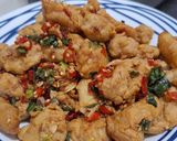 Foto langkah ke 8 dari resep Ayam Goreng Tepung Cabe Garam.