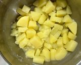 Foto langkah ke 1 dari resep Mashed Potato.