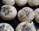 Foto del paso 3 de la receta: Pancitos saborizado y con semillas