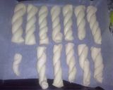 A picture of step 4 of Twisted doughnut.