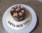 A picture of step 4 of New Year Mini Cake 2023.