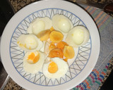 Foto del paso 1 de la receta: Huevos al roquefort con frambuesas