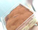 Foto langkah ke 10 dari resep Tiramisu Original dessert box.
