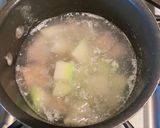A picture of step 1 of Kohlrabi Soup with Pork Ribs.