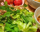 Hình bước làm 5 của món Mì Quảng Gà Tôm Trứng