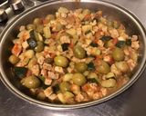 Une image de l'étape 9 de Veau aux olives,tomates et courgette.