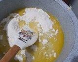 Foto langkah ke 2 dari resep Kue Soes (Kulit Sus) Ala Fe.