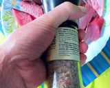 Foto del paso 3 de la receta: Bonito en salsa de dos tipos de cebollas, pimiento y azafrán