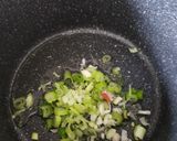A picture of step 2 of Shawarma with onion 🌰 and tomato 🍅.