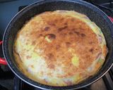 Tortillás 🍕 tojásos pizza 🌯🍳 szalámival és sajttal 🧀 recept fázis 6 fotója