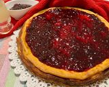 Foto del passaggio 6 della ricetta Cheesecake con crema ricotta mascarpone e confettura ai frutti di bosco
