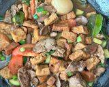 Foto langkah ke 5 dari resep Tumis Tahu ati jantung ayam.