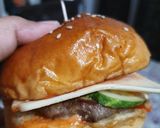 Foto langkah ke 3 dari resep Burger simple.