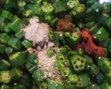 A picture of step 2 of Bhindi.