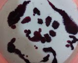A picture of step 3 of Black currant and black raisins ice cream.