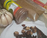 Foto langkah ke 1 dari resep Sop singkong bumbu soto banjar.