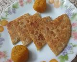 A picture of step 8 of Laddoo paratha.