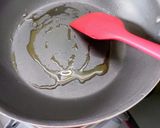 A picture of step 3 of Masala Gurh Makhana /Foxnut.
