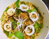 Hình bước làm 2 của món Mì gói mực lá