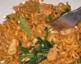 Foto langkah ke 14 dari resep Mie Goreng Ayam.