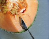 Foto del paso 1 de la receta: Ensalada de frutas con vinagreta de alcaparras