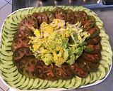 Une image de l'étape 8 de Salade de concombre,tomates Tiverta,pomelos et ail des ours.