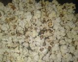 Foto langkah ke 1 dari resep Caramel Popcorn.