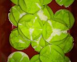 Foto langkah ke 4 dari resep Bolu kukus mekar.