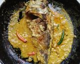 A picture of step 4 of Twist Grilled Hilsha Mustard curry.