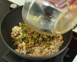 Foto langkah ke 6 dari resep Lumpia Ayam Jamur Devina Hermawan.