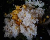 Foto langkah ke 3 dari resep Nasi goreng cabe hijau.