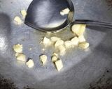 Foto langkah ke 4 dari resep Shiitake Tumis Kecap.