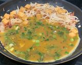 Foto langkah ke 7 dari resep Scrambled Eggs with Tofu and Bean Sprouts.