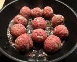Foto langkah ke 1 dari resep Swedish meatball pasta.
