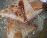 A picture of step 3 of Shahi Samosa 👌.