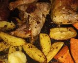 Foto del paso 1 de la receta: Pollo con chorizo papas y boniatos al horno