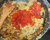 Foto del paso 9 de la receta: Huevos rellenos con gambones y verduras