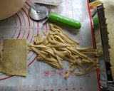 Foto langkah ke 3 dari resep Kue Bawang Stik.