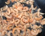 Gambar langkah 4 resipi Kuih Talam Kentang Berlauk Udang Kering.