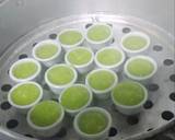 รูปขั้นตอนการทำที่ 6 ของ ขนมมันสำปะหลังนึ่งใส่ใบเตย