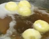 Foto langkah ke 7 dari resep Donat Montok Nan Lembut.