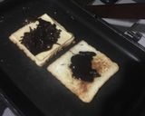 Foto langkah ke 4 dari resep Roti bakar coklat keju.