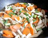 Hình bước làm 1 của món Nấm xào rong nho
