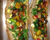 Foto del paso 7 de la receta: Brusquetas con vegetales y ensalada de repollo colorado, tomate