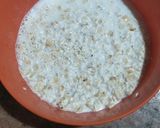 A picture of step 1 of Oats Banana Smoothie.