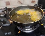 A picture of step 8 of Gobhi Aloo Chop.